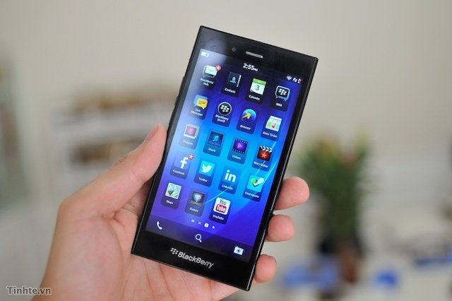 Đánh giá nhanh BlackBerry Z3 sắp về Việt Nam