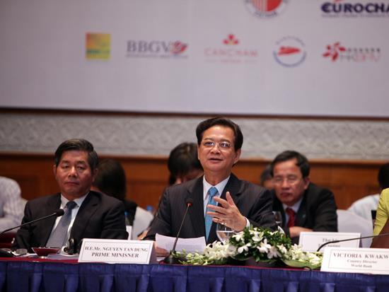Tại VBF 2014, Thủ tướng Chính phủ trực tiếp chỉ đạo các bộ trưởng giải quyết kiến nghị của doanh nghiệp
