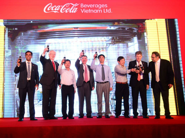 Coca-Cola khởi động 2 dây chuyền mới tại Hà Nội và TP.HCM