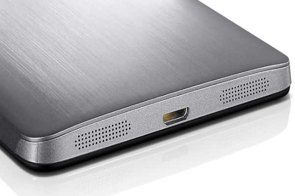 Smartphone S860 pin siêu bền của Lenovo - ảnh 3