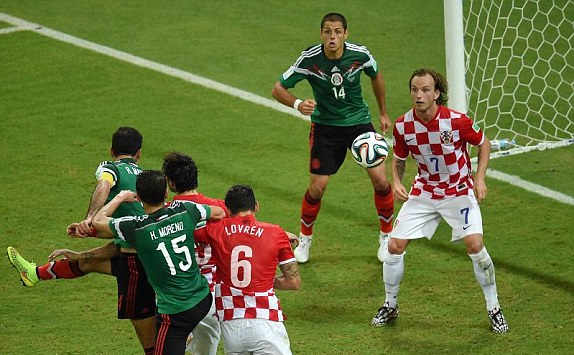 Mexico thắng Croatia 3-1