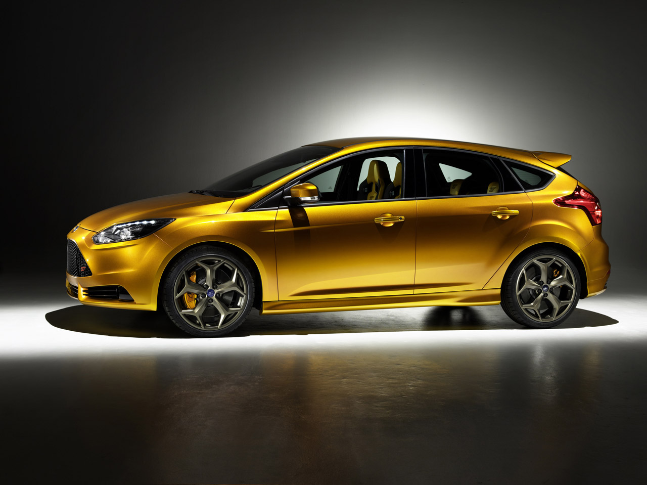 Cận cảnh Ford Focus ST 2015