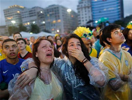 Brazil 12 năm bất bại tại sân nhà và cơn ác mộng gặp xe tăng Đức