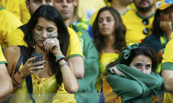 Các cổ động viên Brazil không thể tưởng tượng được điều gì đang diễn ra