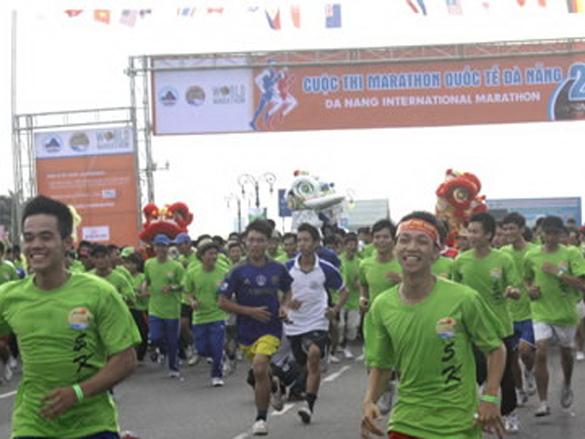 4.200 vận động viên tham gia cuộc thi marathon Đà Nẵng 2014