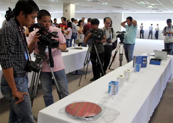 Khu trưng bày, giới thiệu các sản phẩm mới của Intel Việt Nam