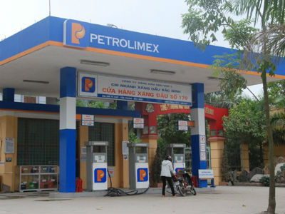 Petrolimex giảm giá xăng dầu 600 đồng/lít