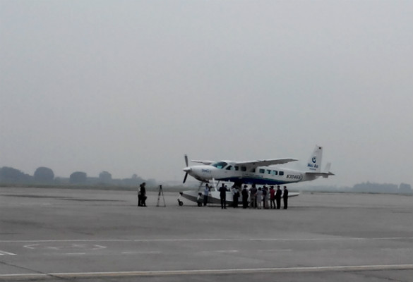 Chiếc thủy phi cơ đầu tiên đã về đến Sân bay Nội Bài lúc 9h kém 15 phút sáng nay