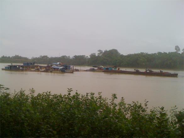 Thanh Hóa: Sông Chu tả tơi vì khai thác cát ồ ạt
