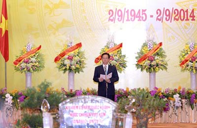 Thủ tướng chủ trì Tiệc chiêu đãi khách quốc tế mừng Quốc khánh