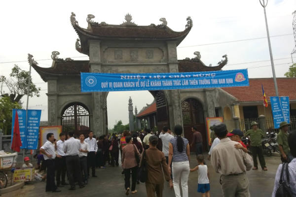 Phật tử đã đổ về Nam Định dự lễ khánh thành Đại tượng Phật