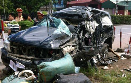 Vụ Trung tướng Công an tử vong trên xe công vụ: Bắt khẩn cấp tài xế gây tai nạn