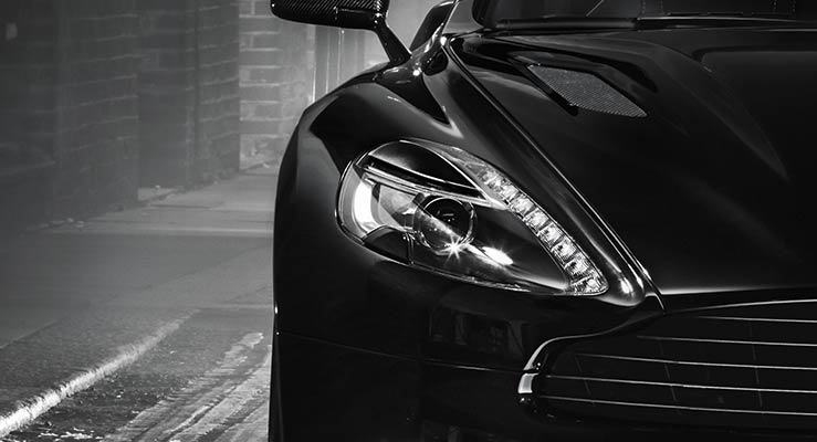 Aston Martin 'khoe' Vanquish phiên bản carbon đặc biệt