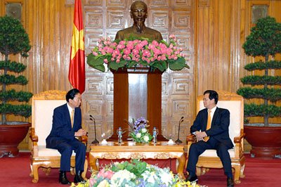 Thủ tướng Nguyễn Tấn Dũng tiếp Nguyên Thủ tướng Nhật Bản