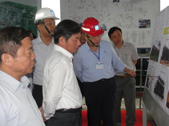 Bộ trưởng Bùi Quang Vinh thăm công trình Nhà máy Luyện thép