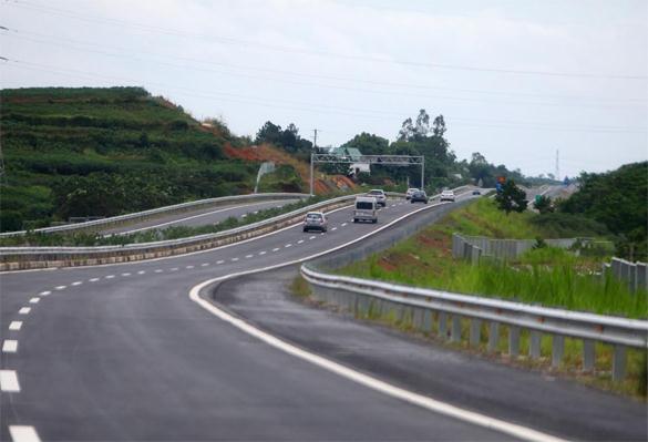 thông xe cao tốc Nội Bài - Lào Cai khi nào