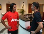 Hình ảnh tân binh Falcao và Blind ra mắt Manchester United