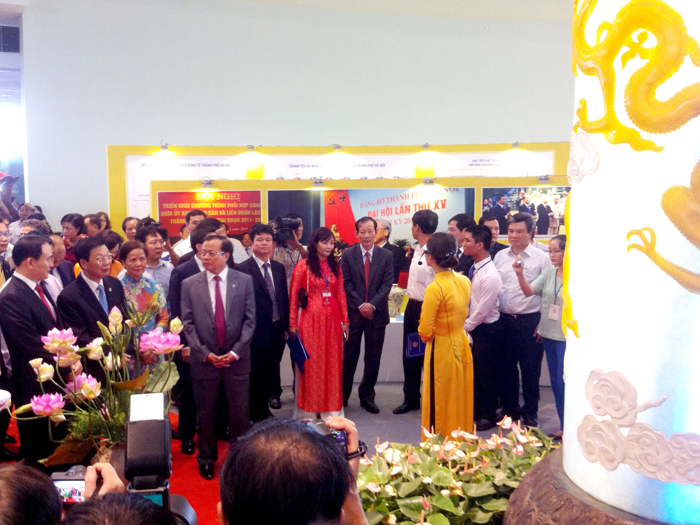 Triển lãm kinh tế xã hội Hà Nội