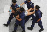 Hong kong: Cảnh sát khống chế hàng ngàn sinh viên biểu tình quá khích