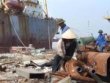 Nhập tàu cũ: lợi nhuận triệu đô hay “bán rẻ” môi trường?