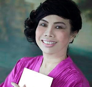 Bà Thái Hương và hộp sữa tặng cựu tổng thống