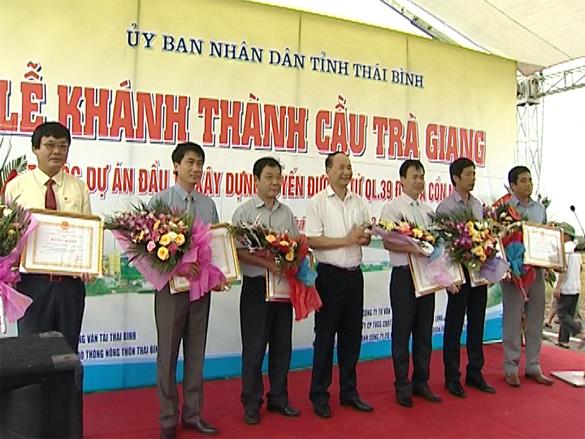 Thái Bình khánh thành cầu Trà Giang vượt sông Trà Lý