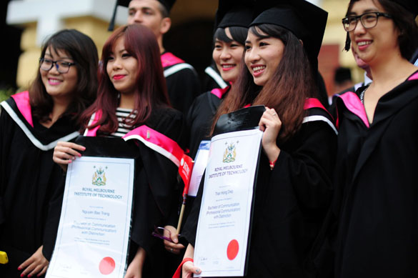 RMIT Việt Nam chúc mừng 1.802 tân khoa năm 2014