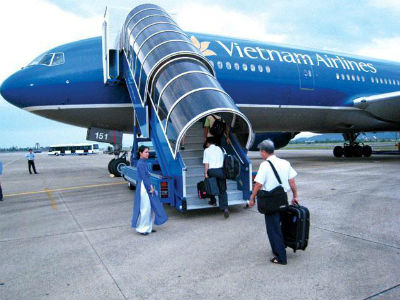 Vietnam Airlines điều chỉnh lịch bay do bão Hagupit