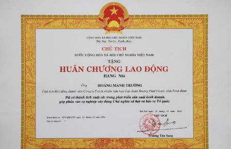 Tập đoàn Xi măng The Vissai nhận Huân chương Lao động Hạng Nhì