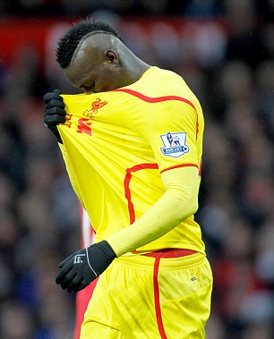 Balotelli lỡ đại chiến Liverpool - Arsenal vì phân biệt chủng tộc