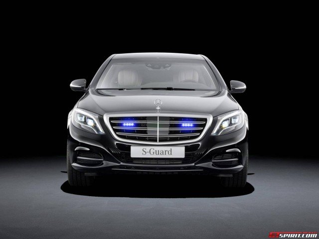 Mercedes-Benz S600 Guard trang bị nội thất đúng chất Trung Đông