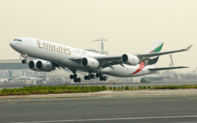 Emirates giảm mạnh giá vé chào đón năm mới