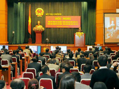 Thu ngân sách năm 2014 vượt dự toán hơn 6%