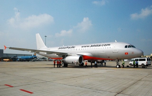 Hành khách của Jetstar Pacific “dọa” có mìn trong hành lý