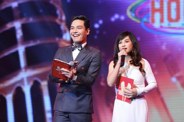 MC Phan Anh và Cát Phượng dẫn dắt đêm chung kết.
