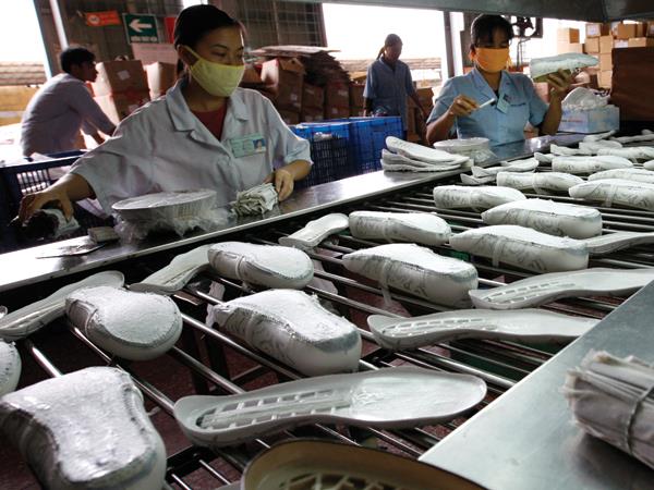 Lợi thế của ngành giày dép Việt Nam tại thời điểm này đang được thể hiện rõ. Ảnh: Đức Thanh