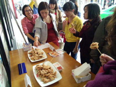 Cơn lốc gà phô mai BBQ chicken đã đến Việt Nam.