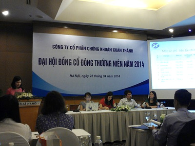 Đại hội đồng cổ đông CTCK Xuân Thành năm 2014 đã quyết định đổi tên công ty thành CTCK IB