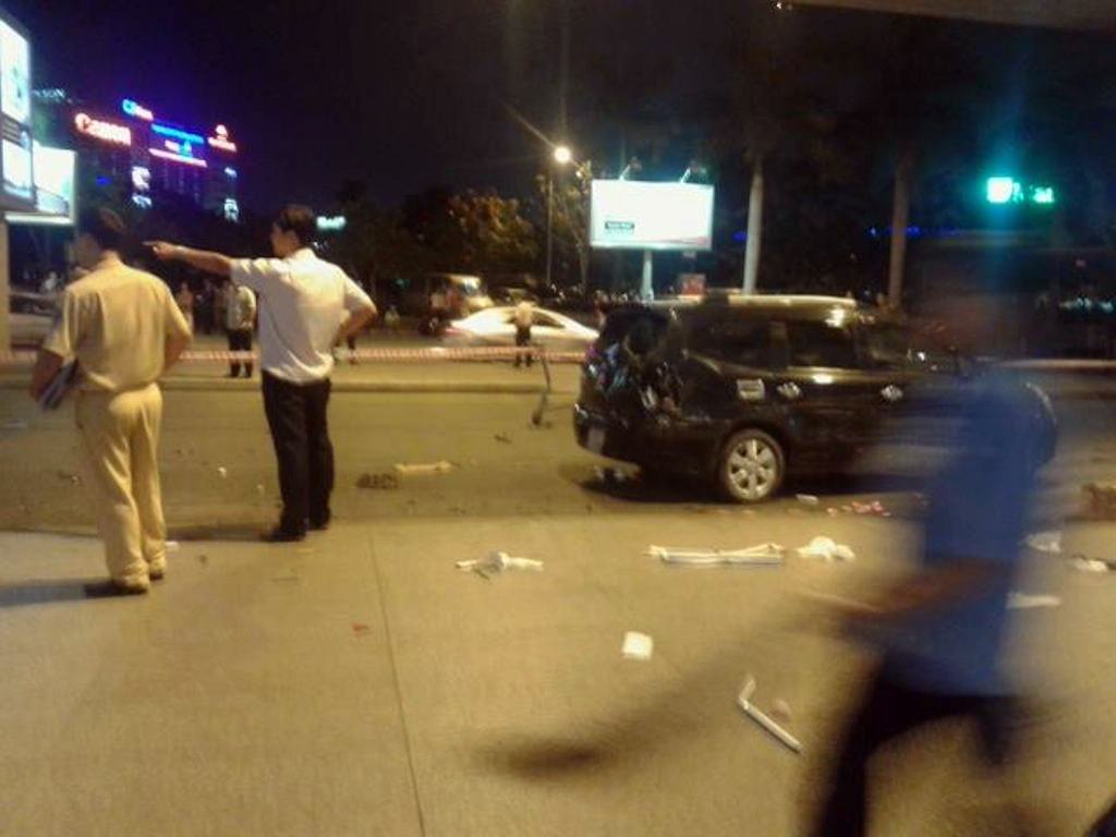 Lái Audi đón ca sĩ Hồ Ngọc Hà, đâm liên hoàn làm 11 người bị thương nặng