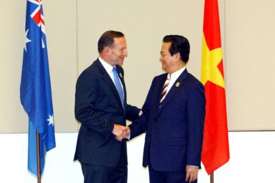 Thủ tướng lên đường thăm chính thức Australia