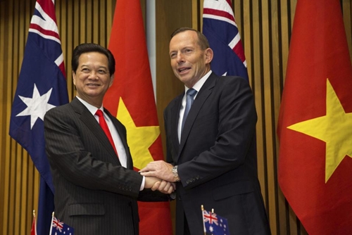 Việt Nam - Australia tăng cường quan hệ quốc phòng
