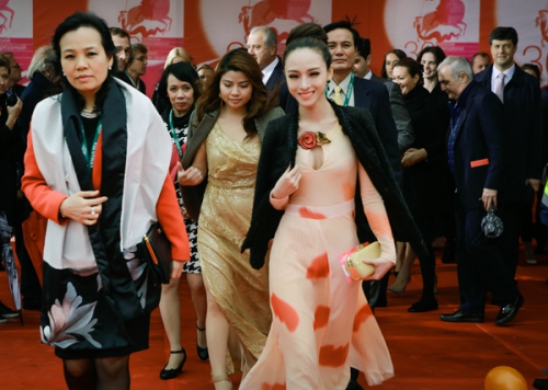 Tháng 7/2014, cô tham dự Tuần lễ điện ảnh Việt Nam tại Nga. Đây là hoạt động nằm trong khuôn khổ 'Những ngày văn hóa Việt Nam tại Nga'.