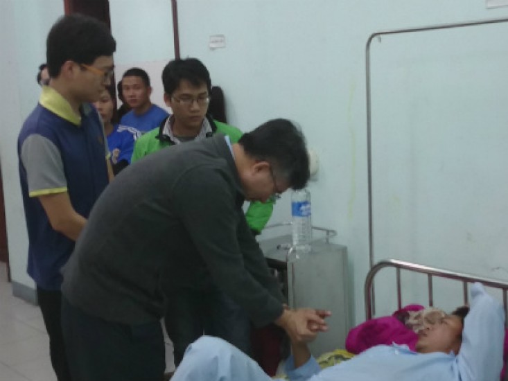 Lãnh đạo Samsung C&T thăm nạn nhân vụ sập giàn giáo